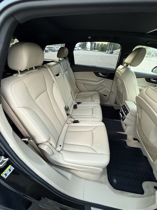 Ауді Q7 premium+, 2018 року