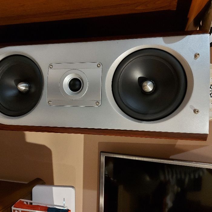 Kino domowe Onkyo +6 kolumn M-audio