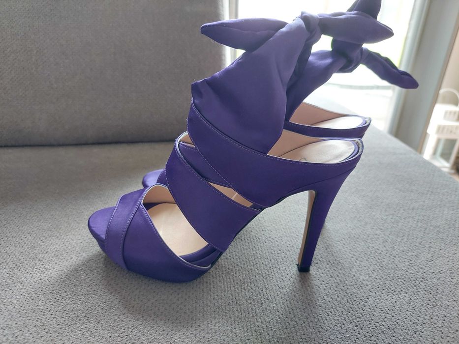 Buty szpilki Deni Cler 37 stan idealny