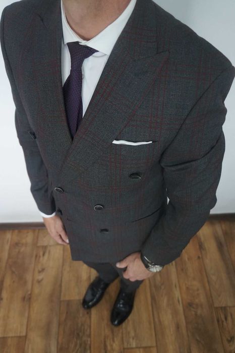 Emilio Massimo Dwurzędowy Garnitur Wełniany 48 Szary Grafit Krata Bordo Premium