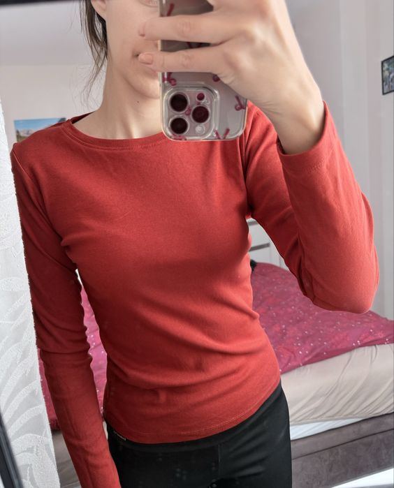 Bordowy sweterek C- neck 100% bawełna