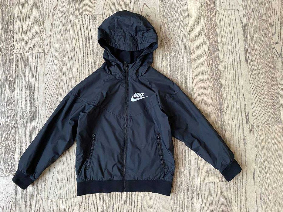 Ветрівка Nike оригінал,  на зріст 122-128 см