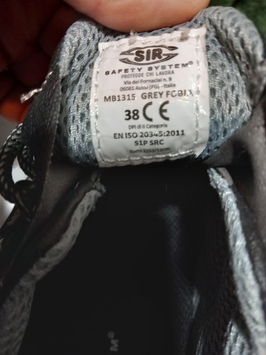 Спец Кросівки з вставками на носках