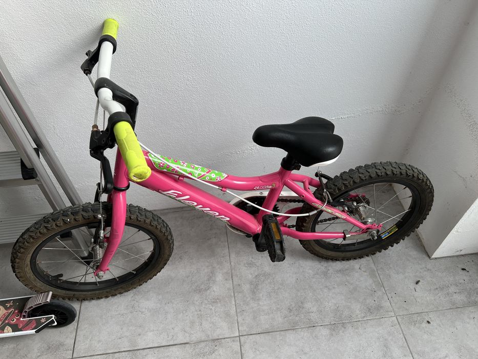 Bicicleta de menina roda 16
