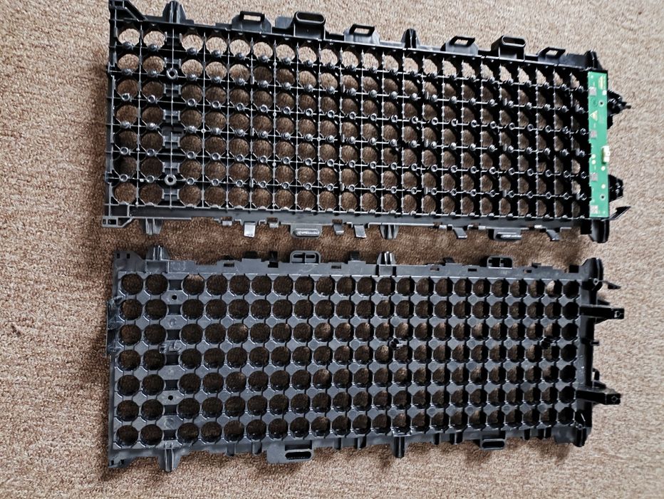 Холдер для элементов 18650 на 154 единицы