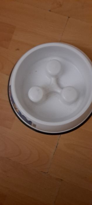 Miska spowalniająca jedzenie