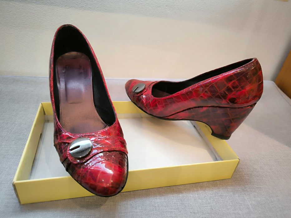 4€ cada par de calçado