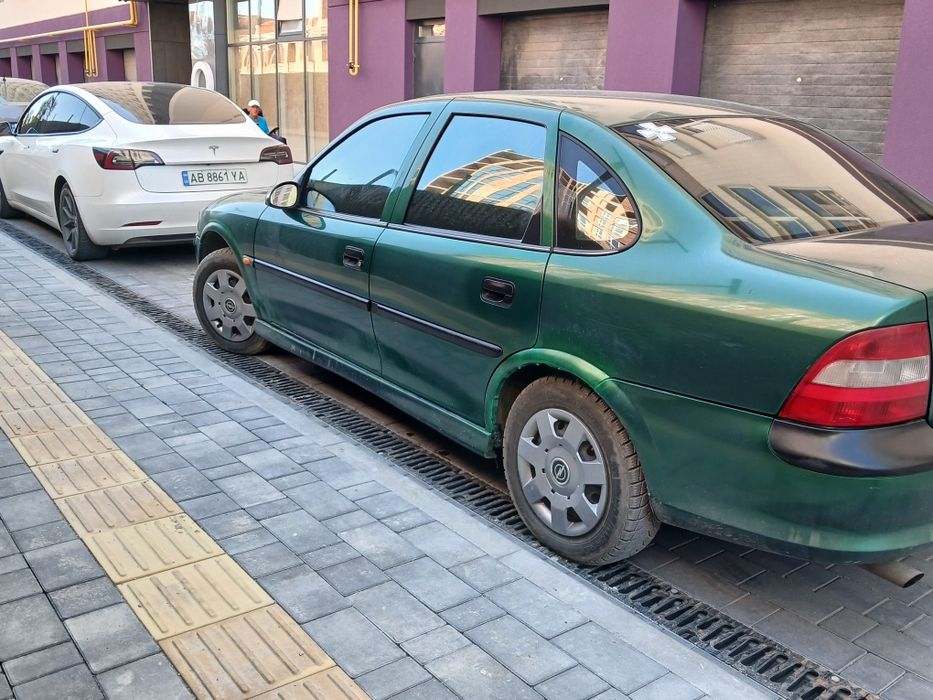 Opel Vectra B   1.6