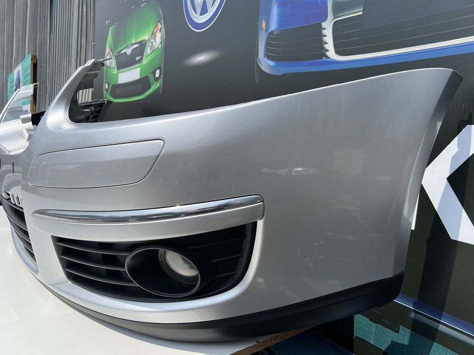 Бампер передній Гольф 5 Універсал бампер передний Golf 5 LA7W