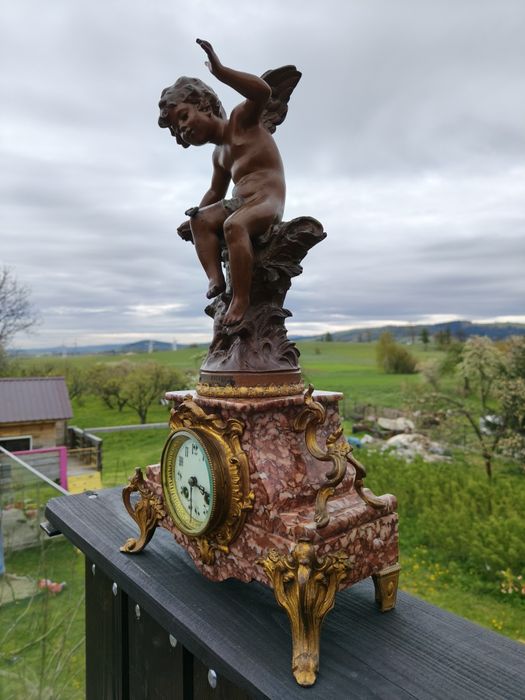 Sprzedam zegar francuski kominkowy figuralny. XIX wiek.