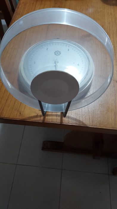 Balança cozinha parede