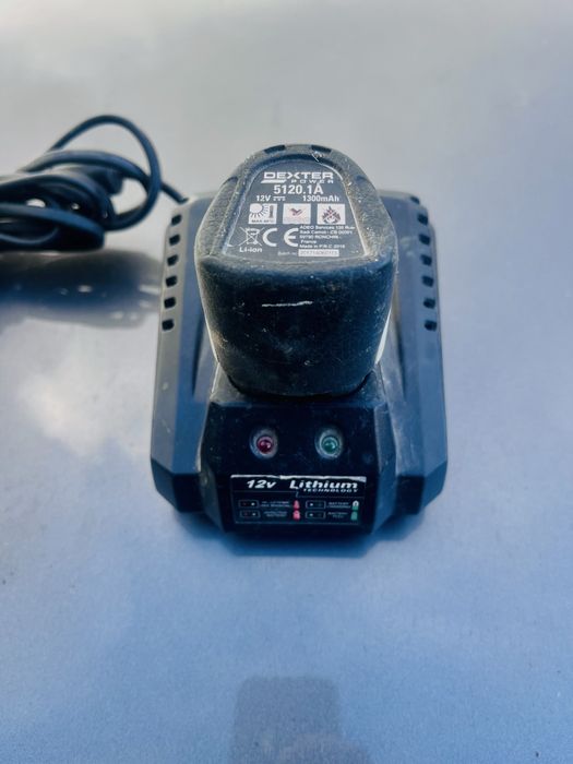 Ładowarka DEXTER 12V gratis bateria