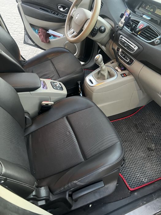 Reno Grand Scennic 3