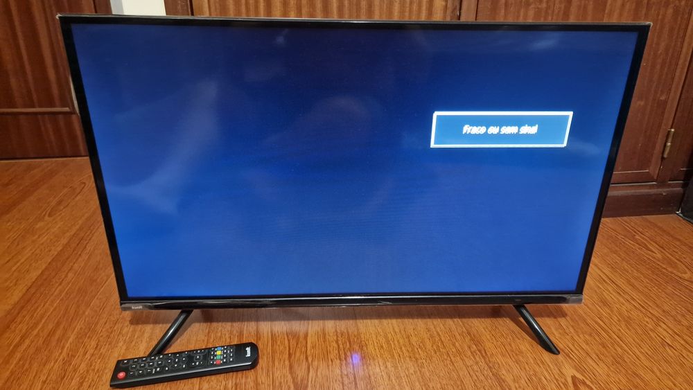 TV 32" KUNFT – Como nova