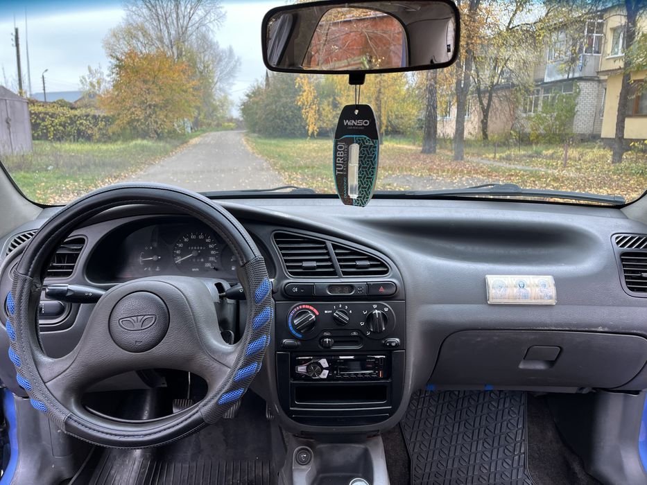 Продам автомобіль повністю обслужений, вкладень не потребує.