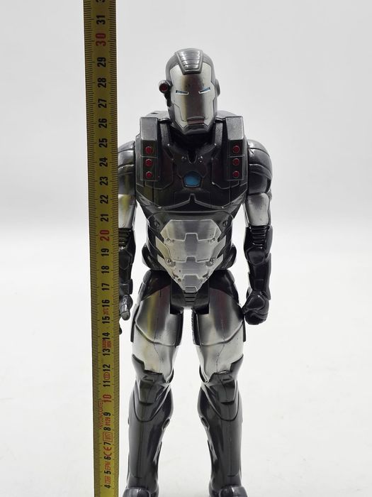 Avengers Tytan War Machine 30Cm