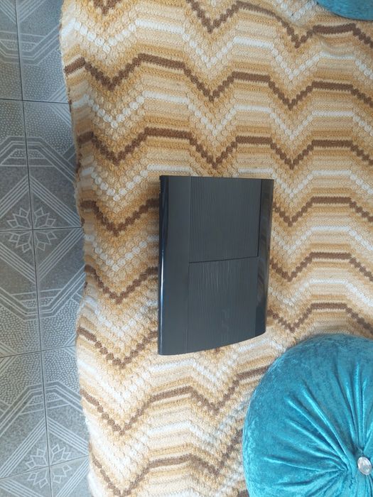 Ps3 desbloqueada em ótimo estado