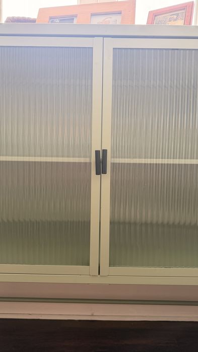 Aparador Paoline Sklum metalico