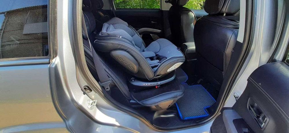 Автокрісло 360 градусів  3 кута нахилу ISOFIX