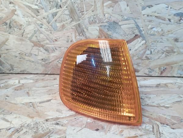 Pisca frente direito VOLKSWAGEN Caddy II Kombi (9K9B)