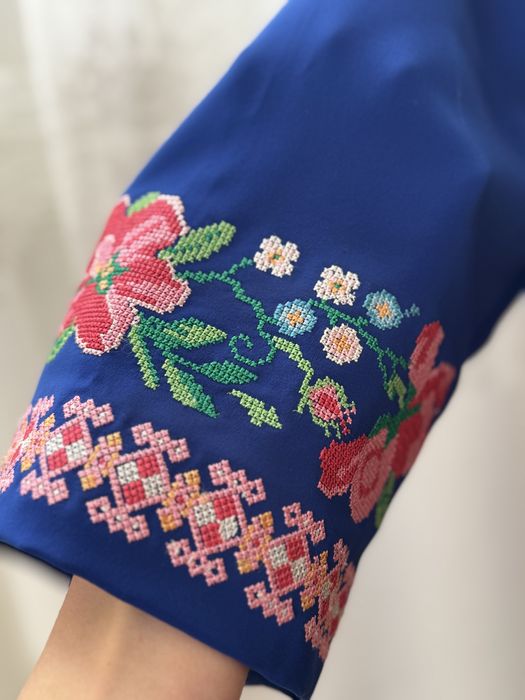 Вишите плаття / машинна вишивка