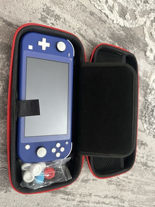 Приставка Nintendo switch lite