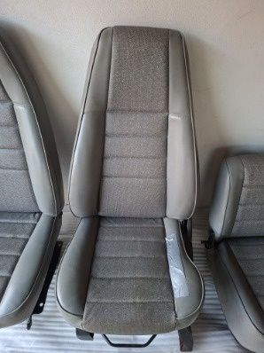 Fotele Jeep wrangler YJ komplet