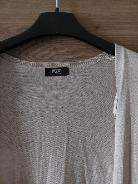 Sweter damski firmy FF. Rozmiar 38