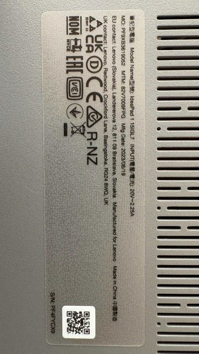 Portatil lenovo na caixa