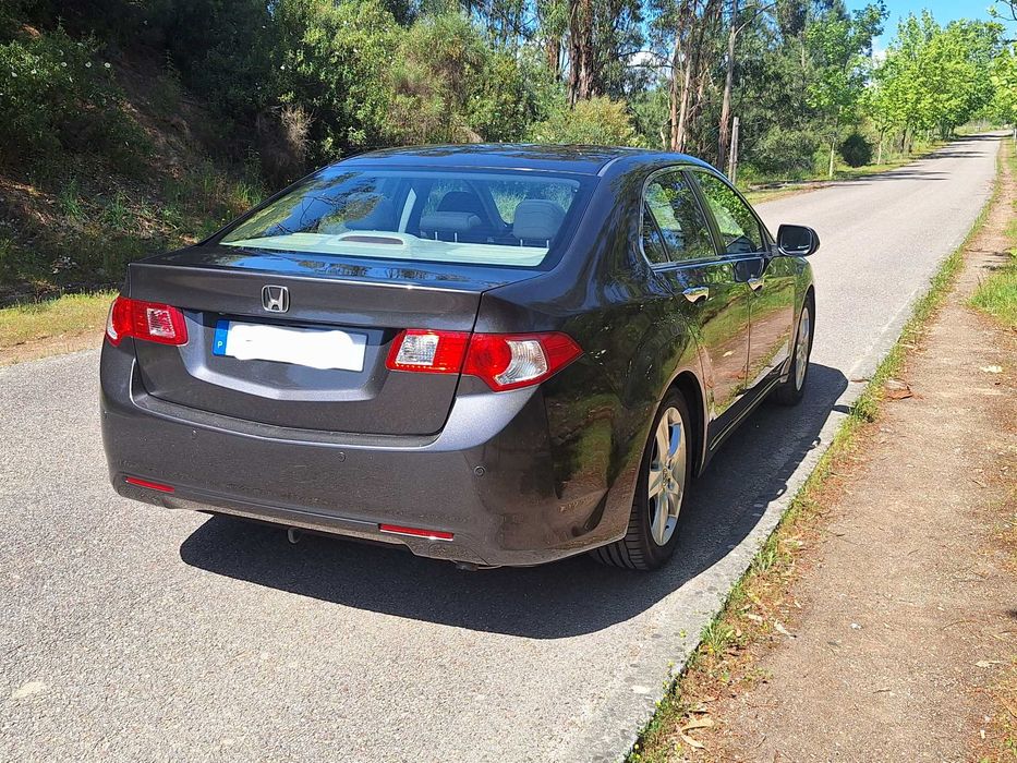 Honda Accord 2.2 I-DTEC — photo 4