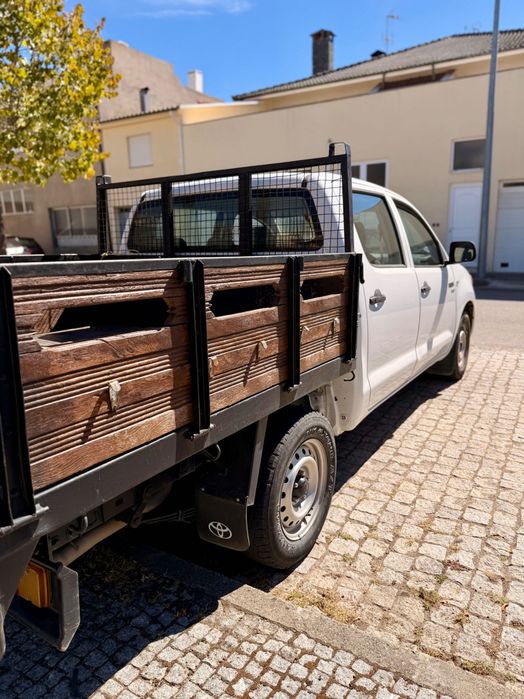 Toyota Hilux 2.5 D-4D 120cv | 2007 | 5 Lugares