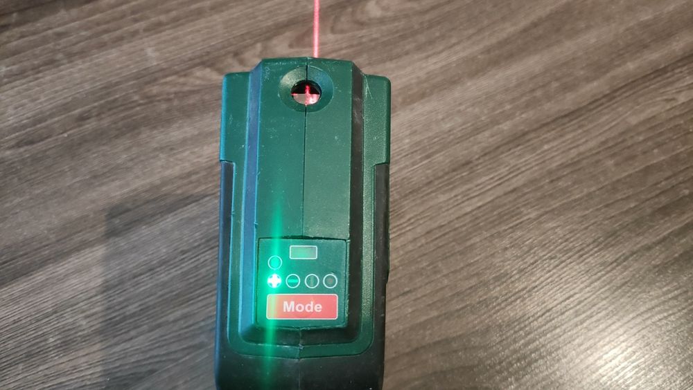 Laser krzyżowy Bosch pcl 20 + uchwyt