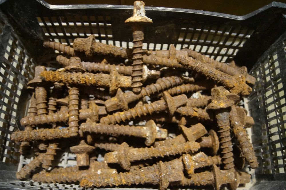 śruba kolejowa antyk zabytek 15,5 x 4,5 cm