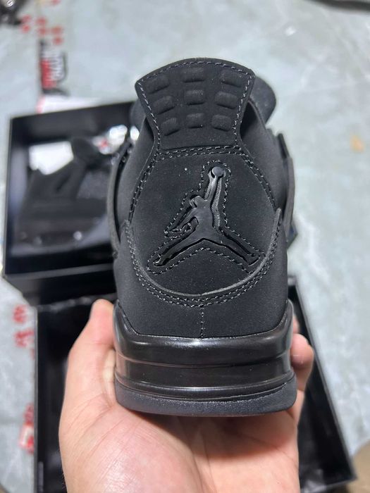 AJ4_Retro_Black_Cat 38