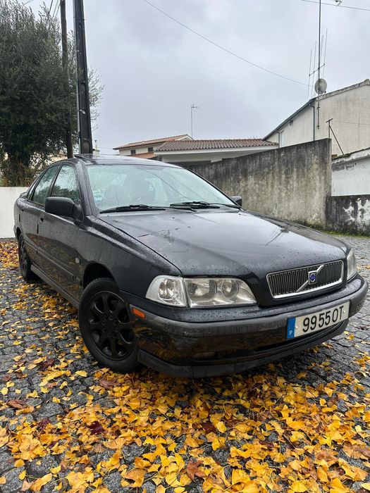 Carro em excelente estado ,vistoria feita esse mês , volvo S40 ano2001