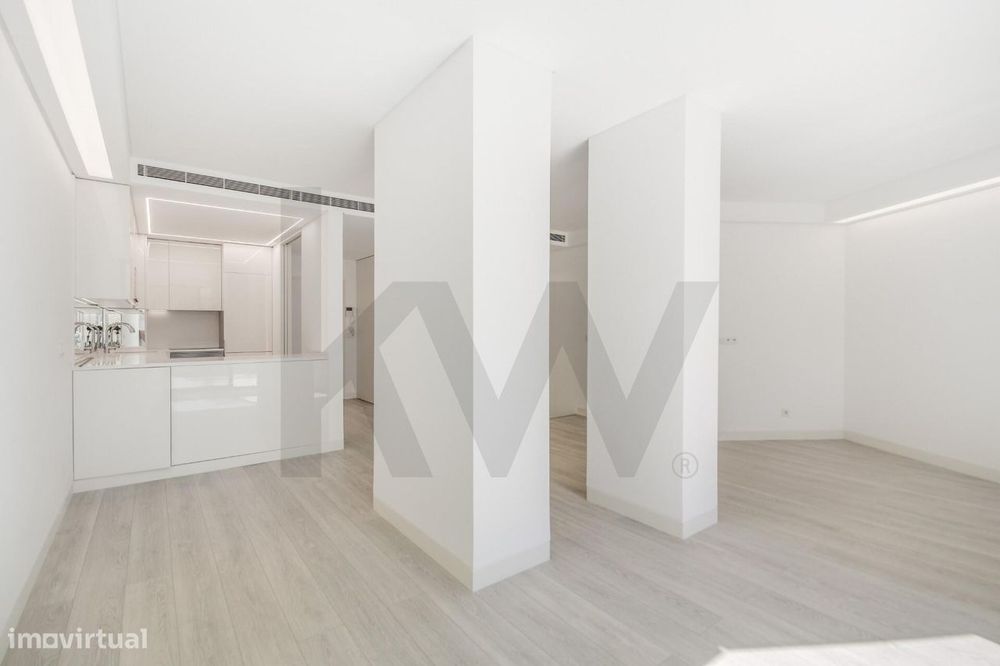 T1 Duplex para Arrendamento em Lisboa | Terraço, Jardim e Estacionamen