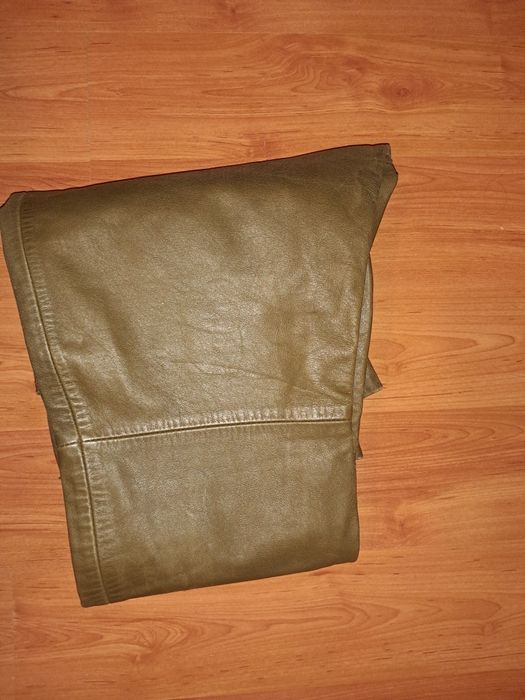 Кожаные брюки gap