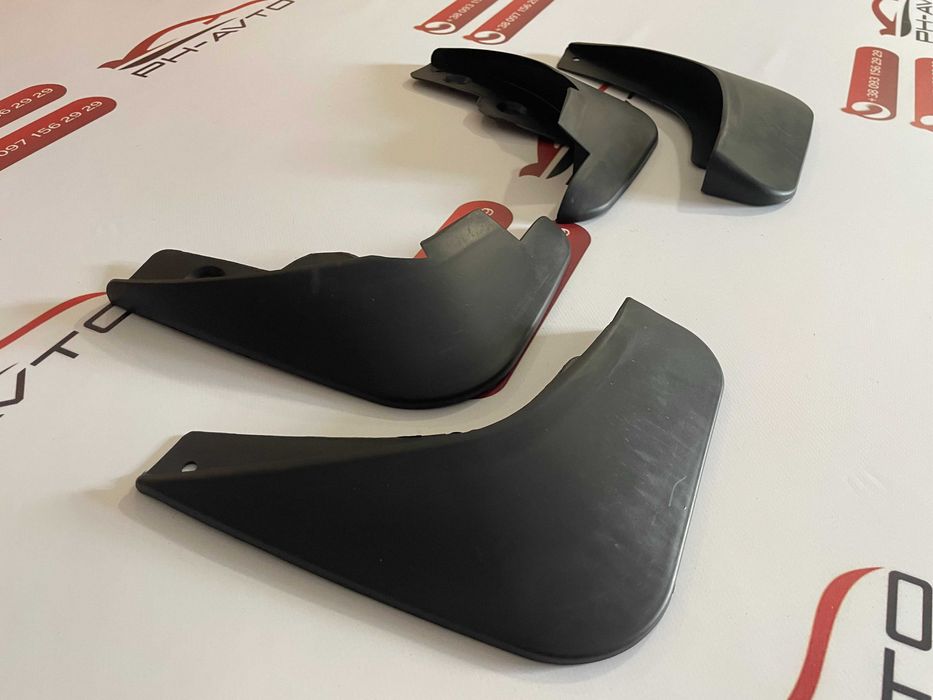 Mazda 3 BK 2003-2008 седан Бризговики Брызговики нові в наявності