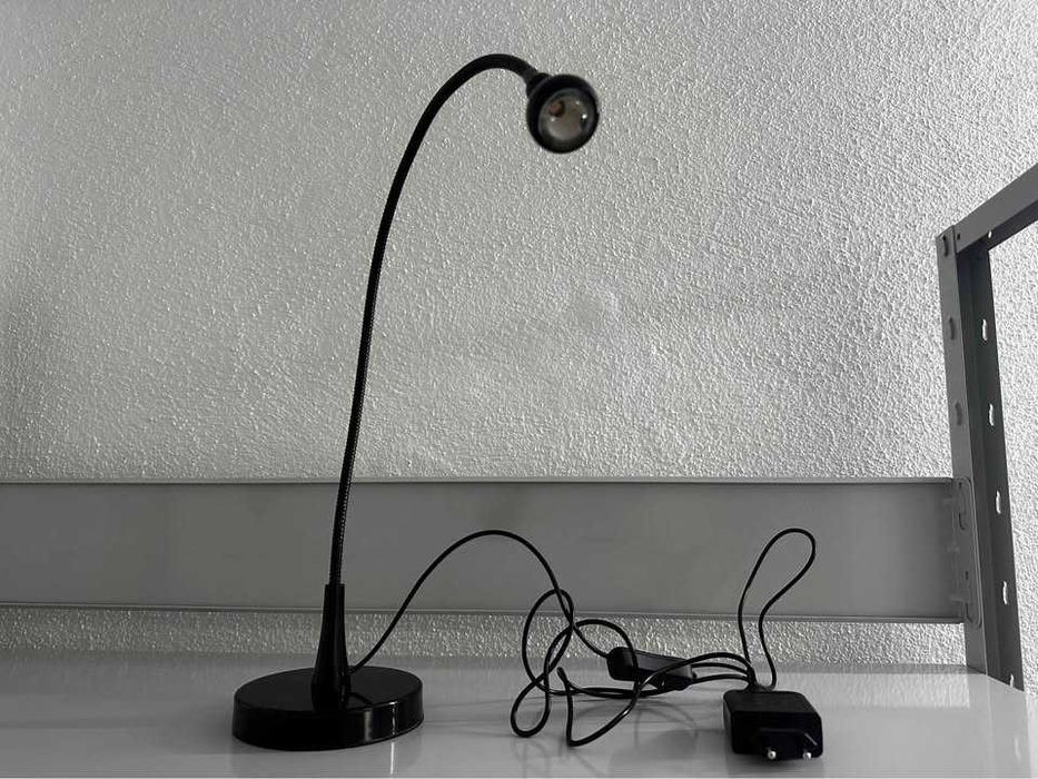 Candeeiro Secretária LED Flexível Preto | Braço Articulado