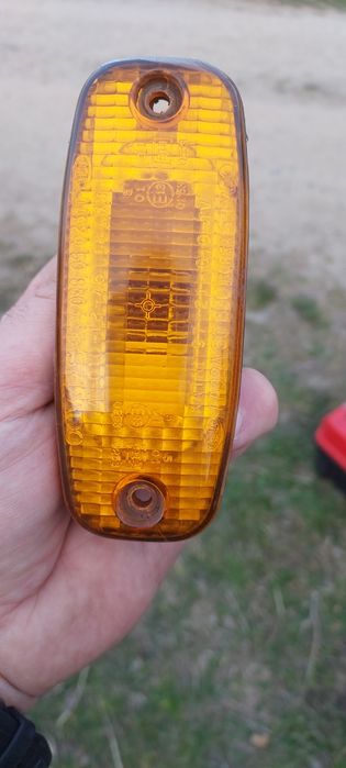 Kierunkowskaz na błotnik Kia Retona