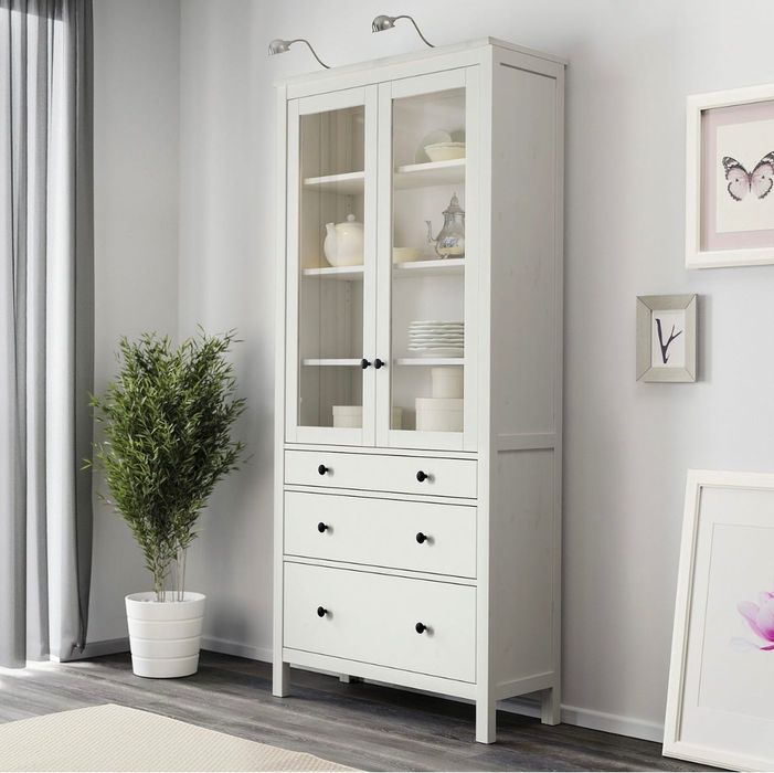Hemnes witryna Ikea