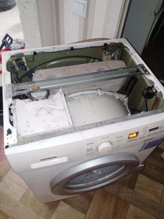 Пральна машина Siemens WM12E363PL