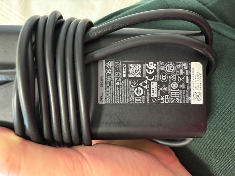 Laptop DELL Precision 7560 | i9-11950H / 64GB RAM / 1024GB SSD / 15.6"