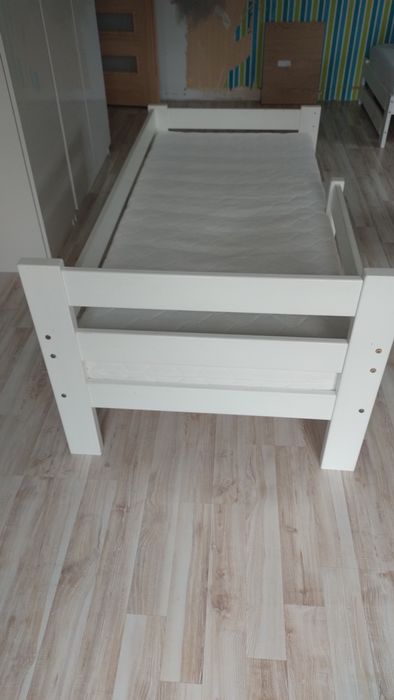 Łóżko dziecięce 180x80  białe