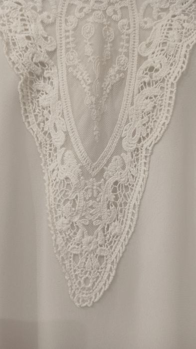 Біла вишита сукня випускний Іспанія фотосесія новий рік