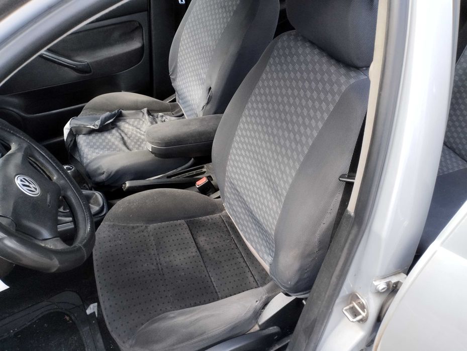 VW Golf 1.4 Só Para Peças Motor Avariado