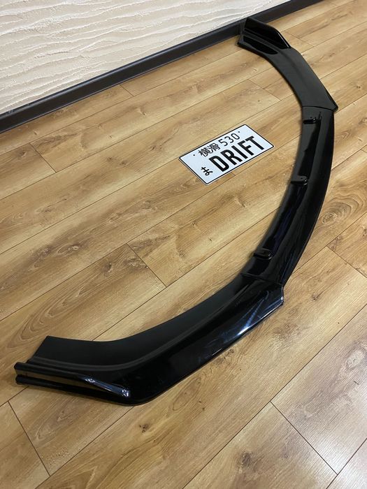 Накладка на передний бампер универсальная губа бампера сплитер обвес