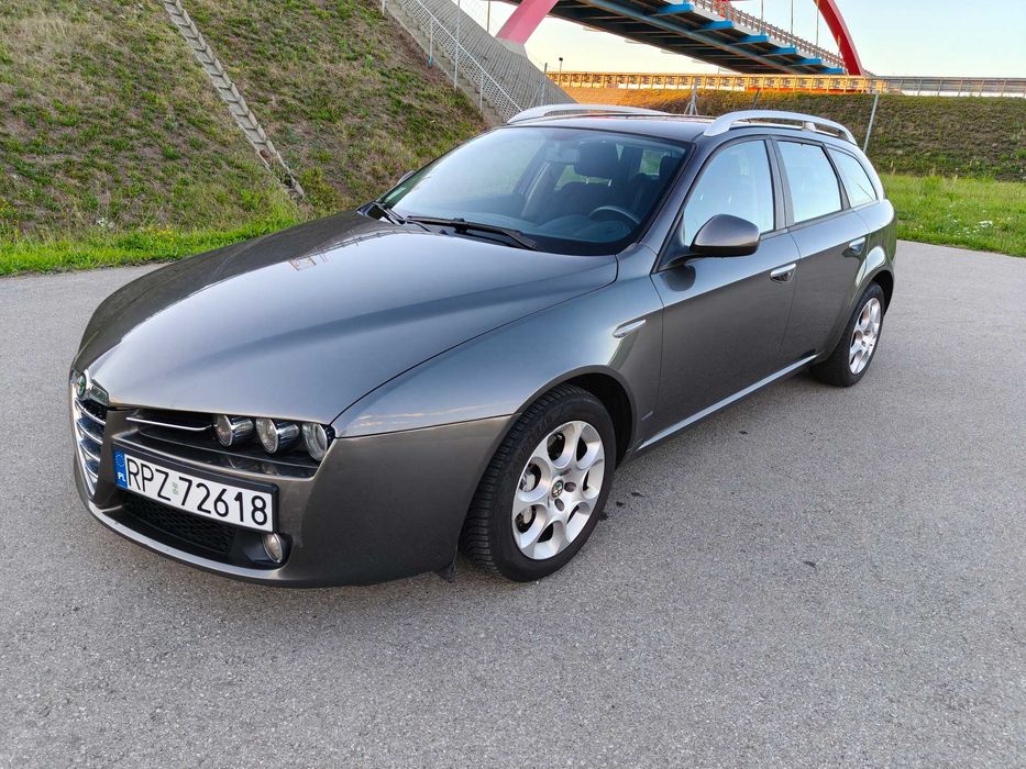 Alfa Romeo 159