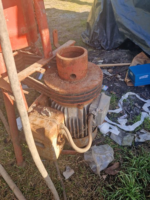 Bąk do mielenia zboża oryginalny silnik 7,5 KW