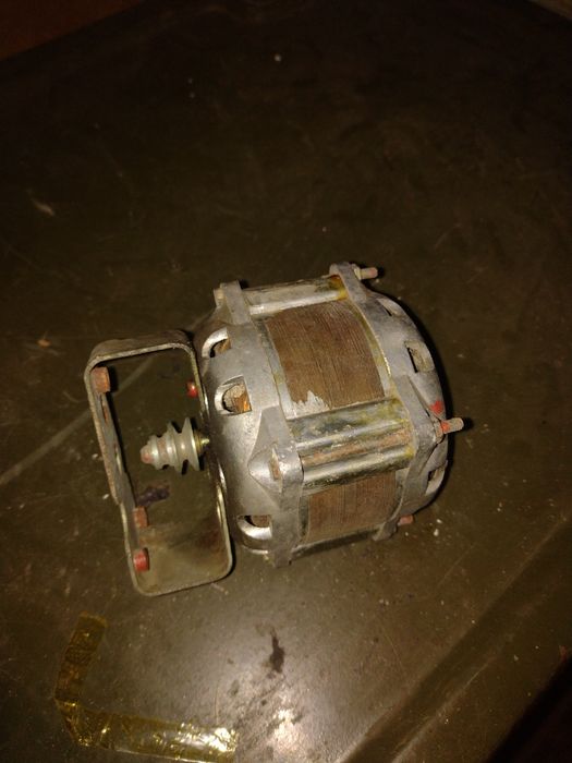 Продам електродвигун